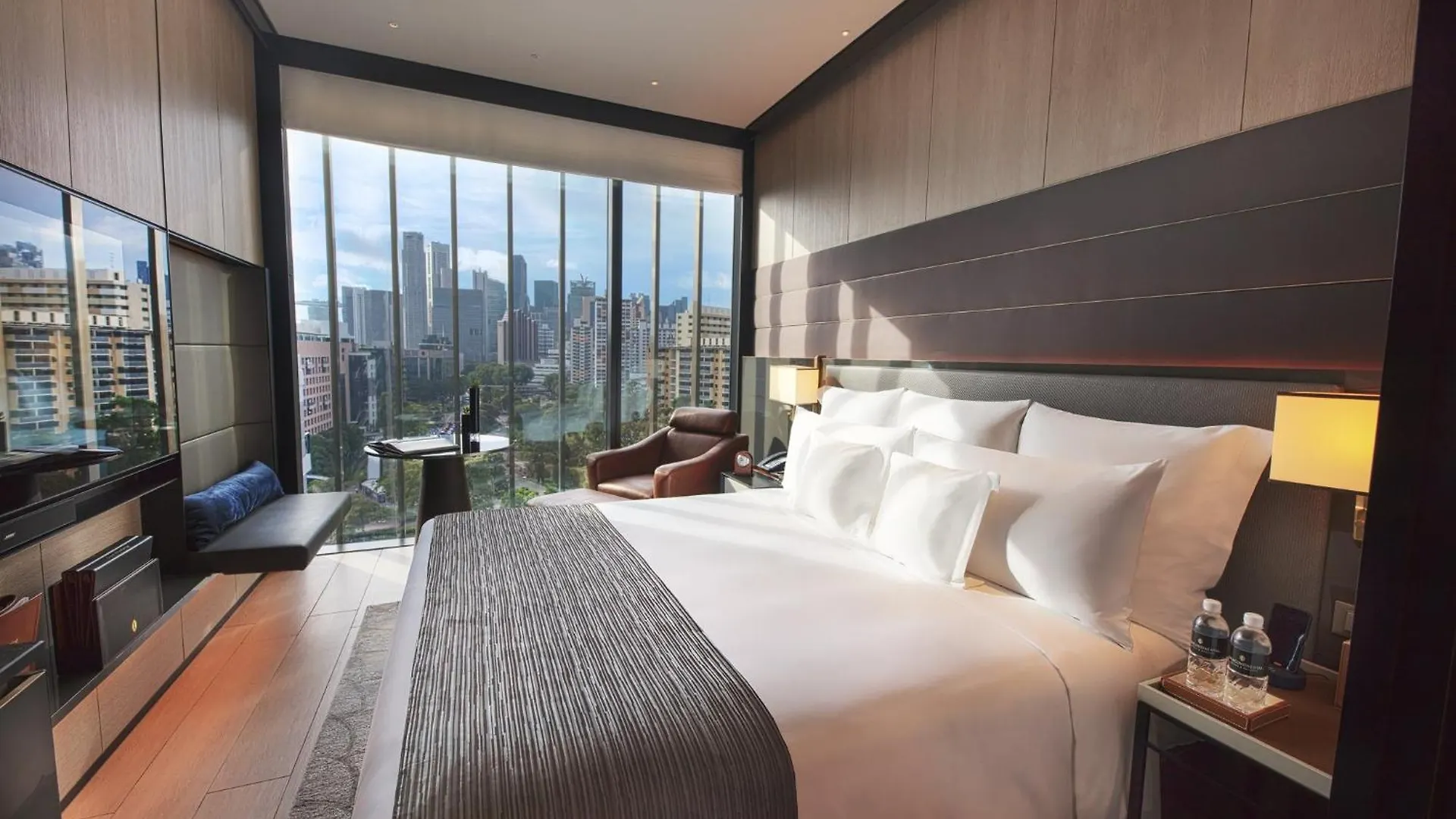 Intercontinental Singapore Robertson Quay By Ihg 5*,  Singapore